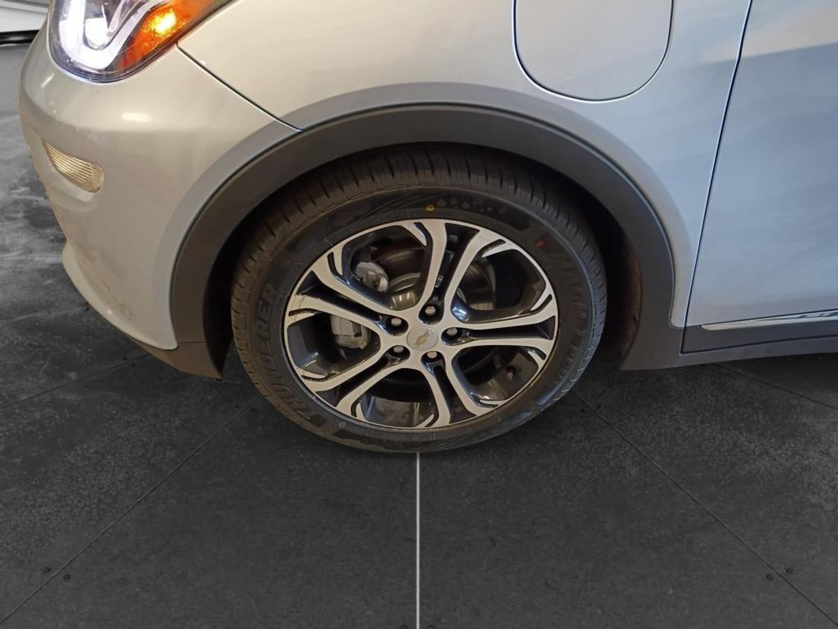 undefined. Enlarge image 70
