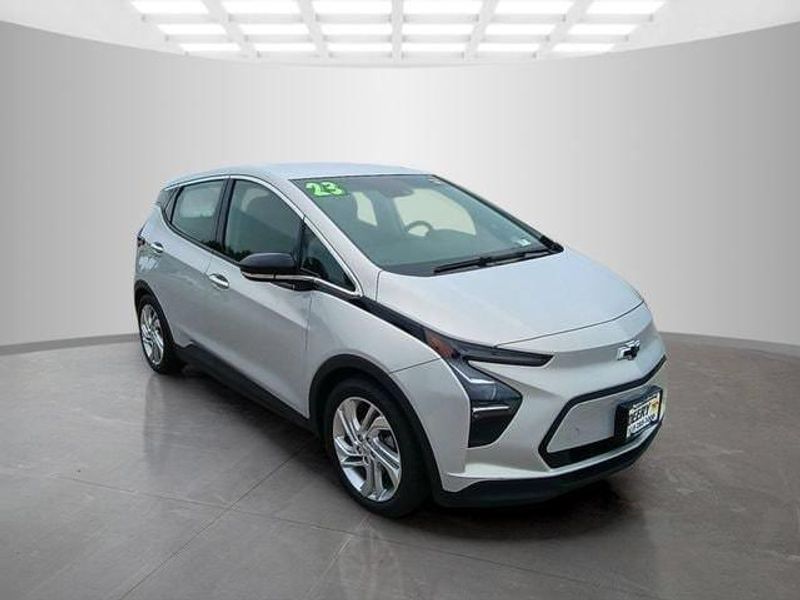 2023 Chevrolet Bolt EV in Pleasant Hill, IA