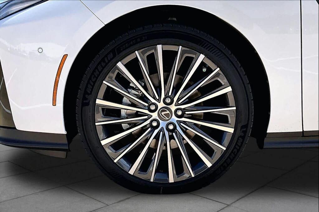undefined. Enlarge image 11