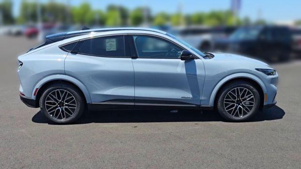 2026 Ford Mustang Mach-E