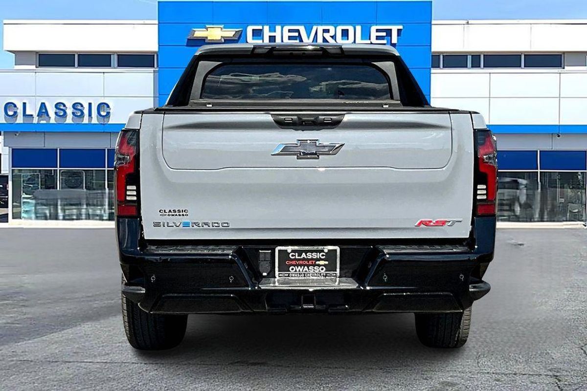 undefined. Enlarge image 4