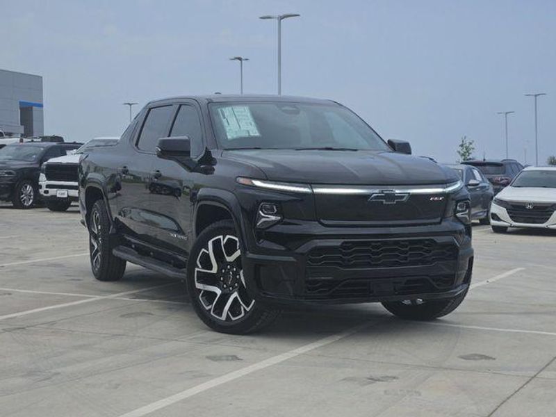 2024 Chevrolet Silverado EV in Denison, TX