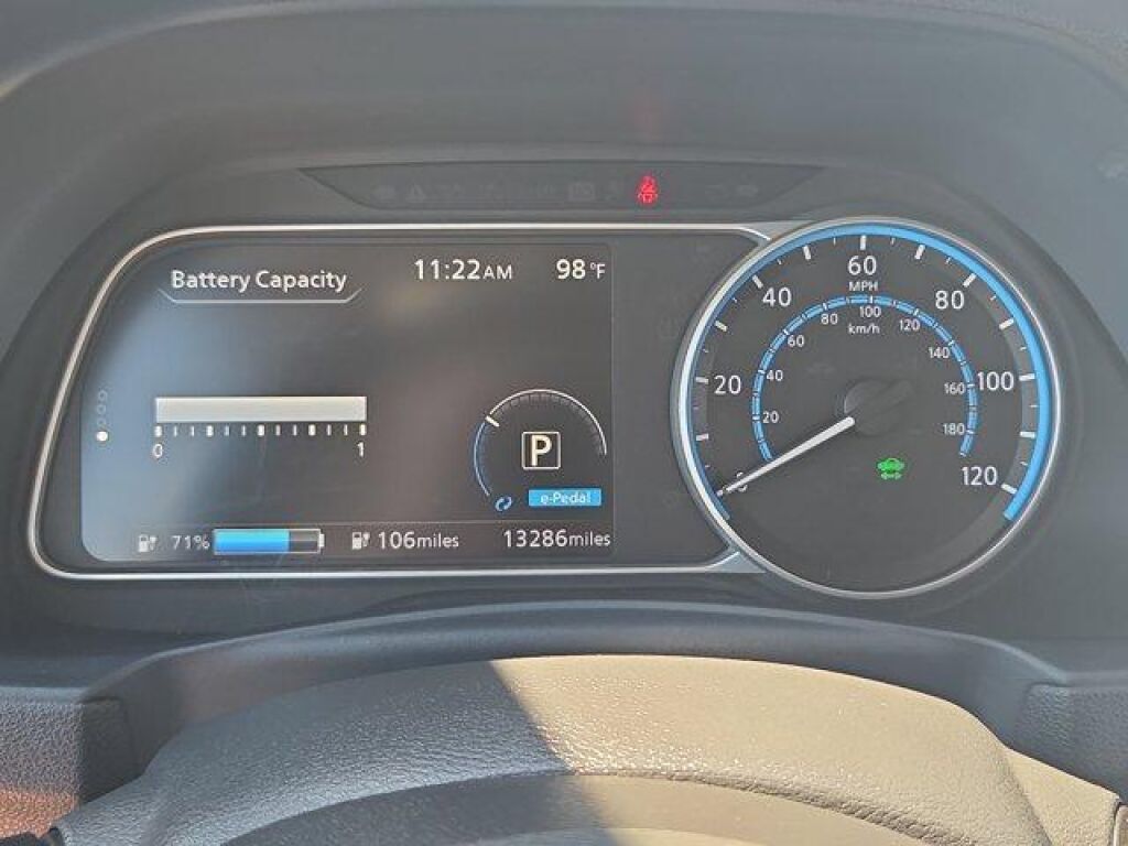 2025 Nissan Leaf