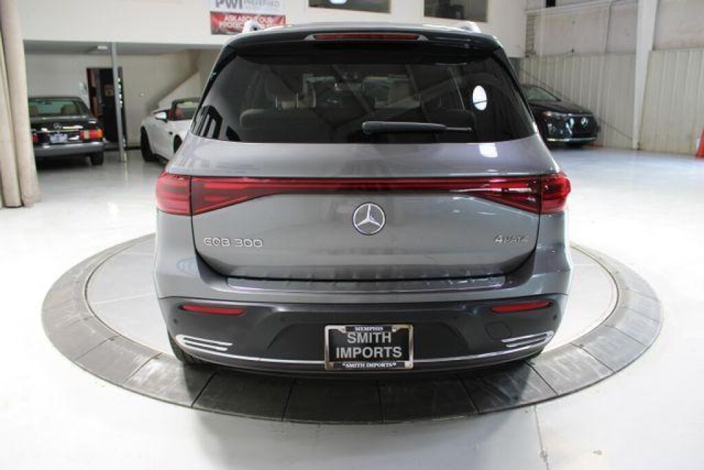 2024 Mercedes-Benz EQB 300