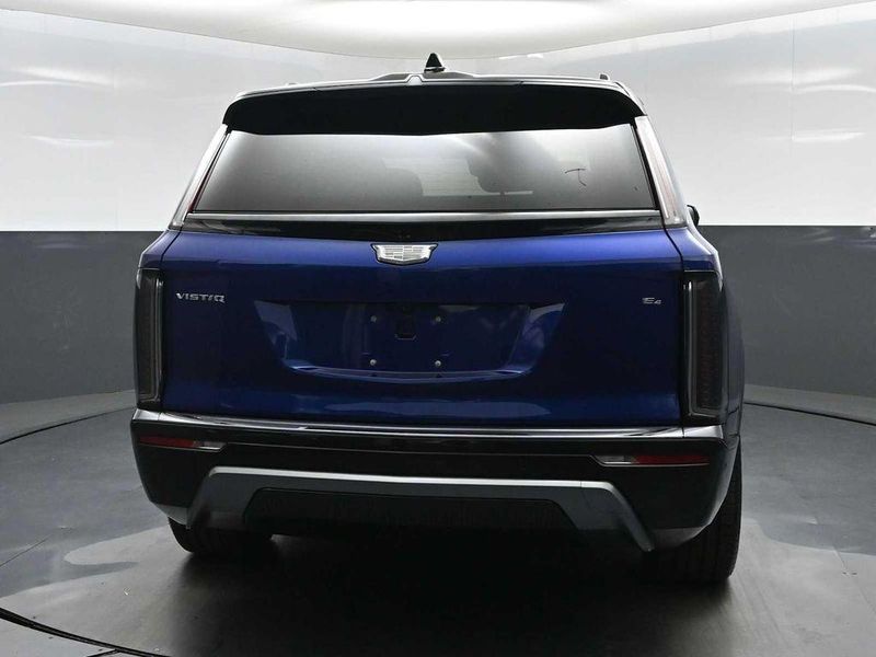 2027 Cadillac VISTIQ in Great Neck, NY