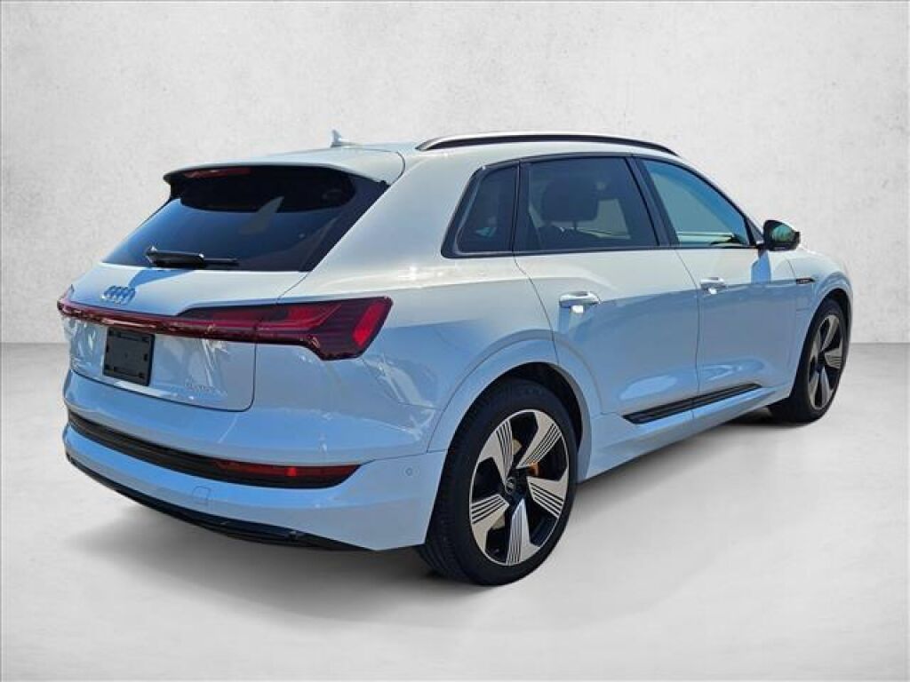 2023 Audi e-tron