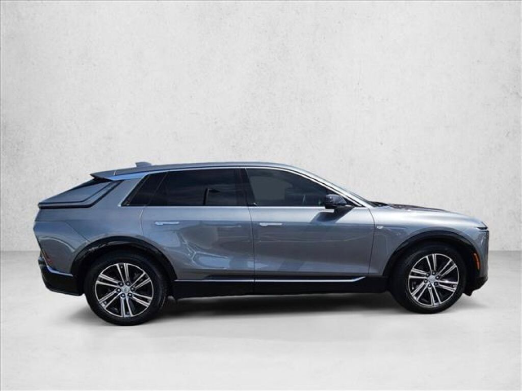 2023 Cadillac LYRIQ