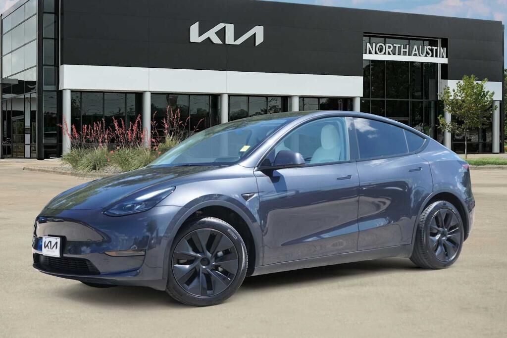 2025 Tesla Model Y
