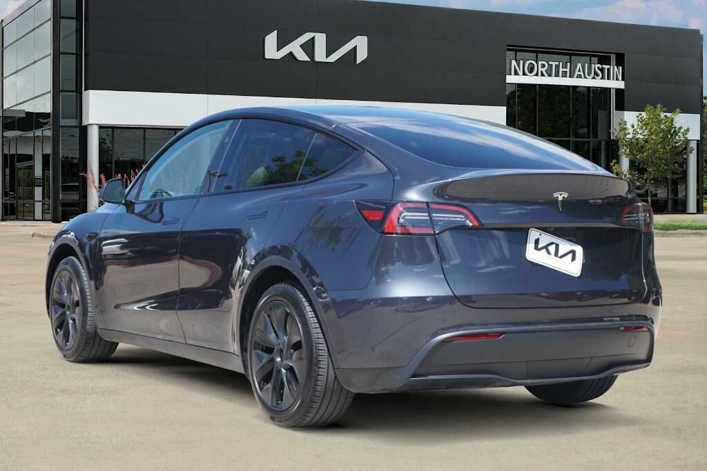2025 Tesla Model Y