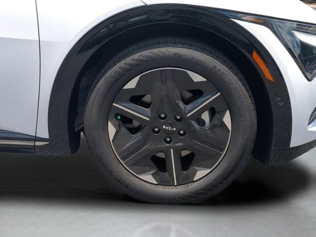 undefined. Enlarge image 11