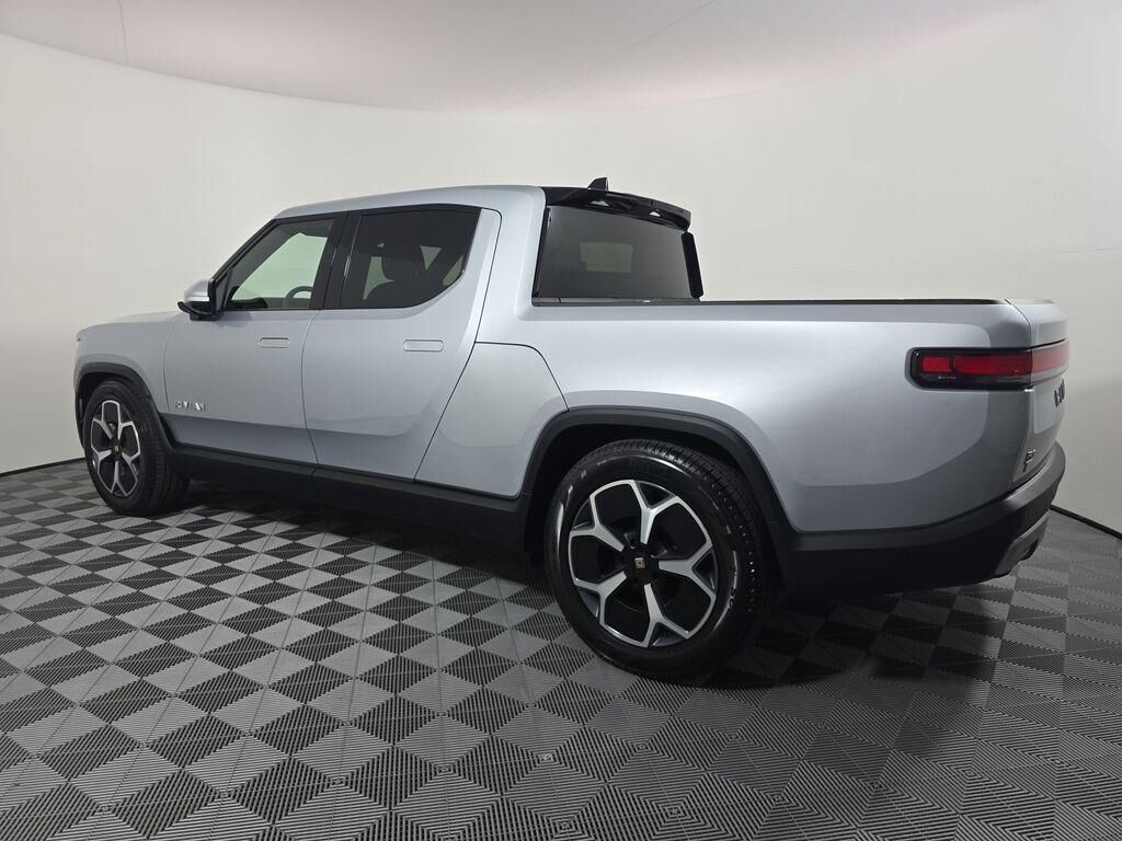 2024 Rivian R1T
