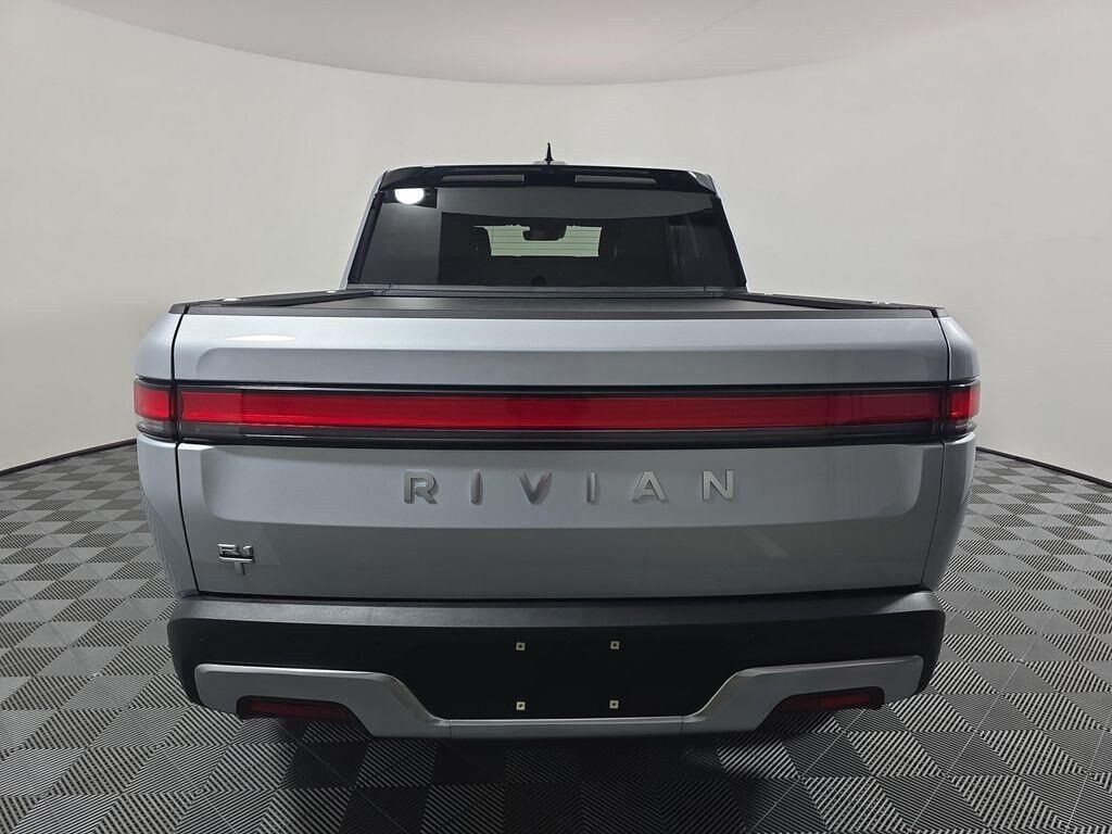 2024 Rivian R1T