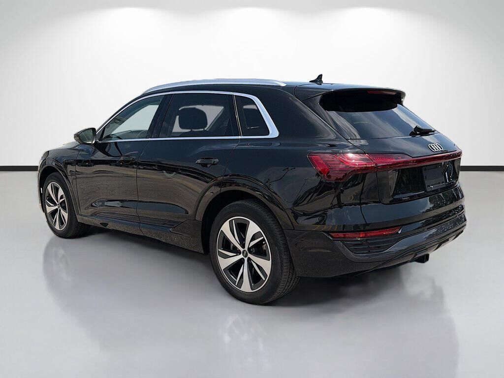 2024 Audi Q8 e-tron