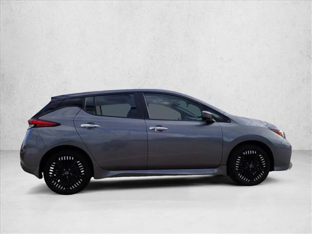 2024 Nissan Leaf