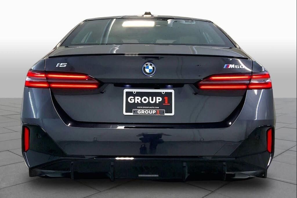 2024 BMW i5