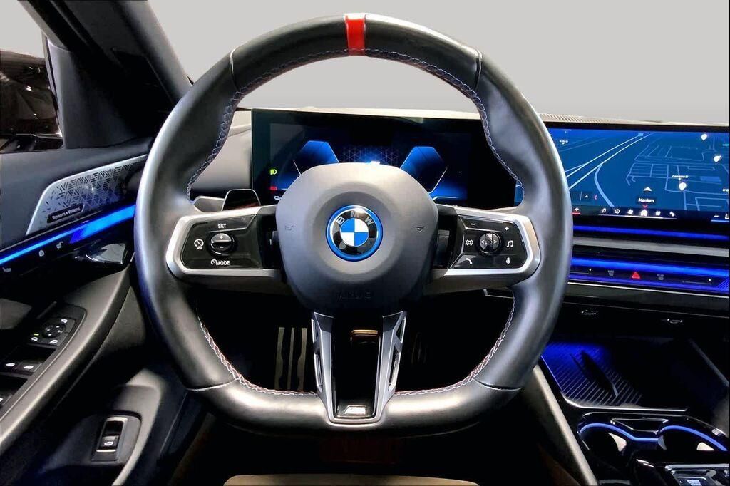 2024 BMW i5