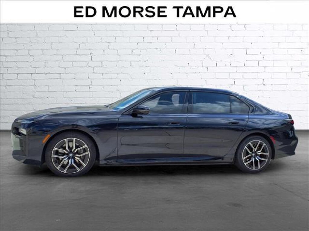 2023 BMW i7 in Tampa, FL