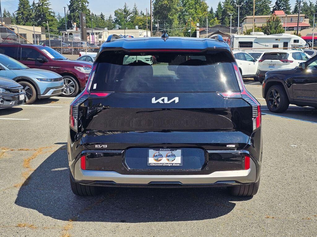 undefined. Enlarge image 8