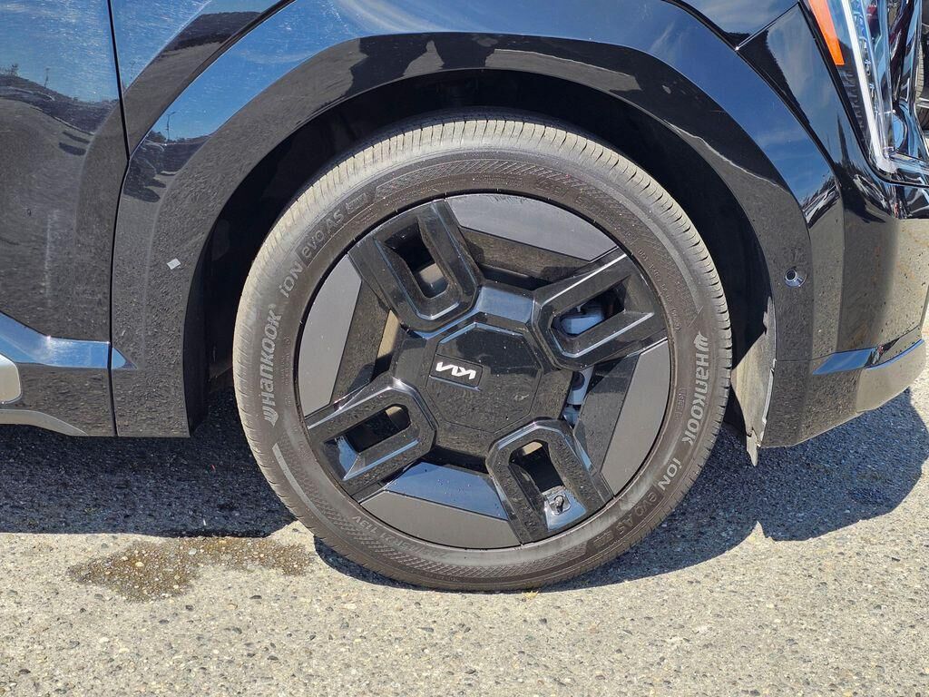 undefined. Enlarge image 11