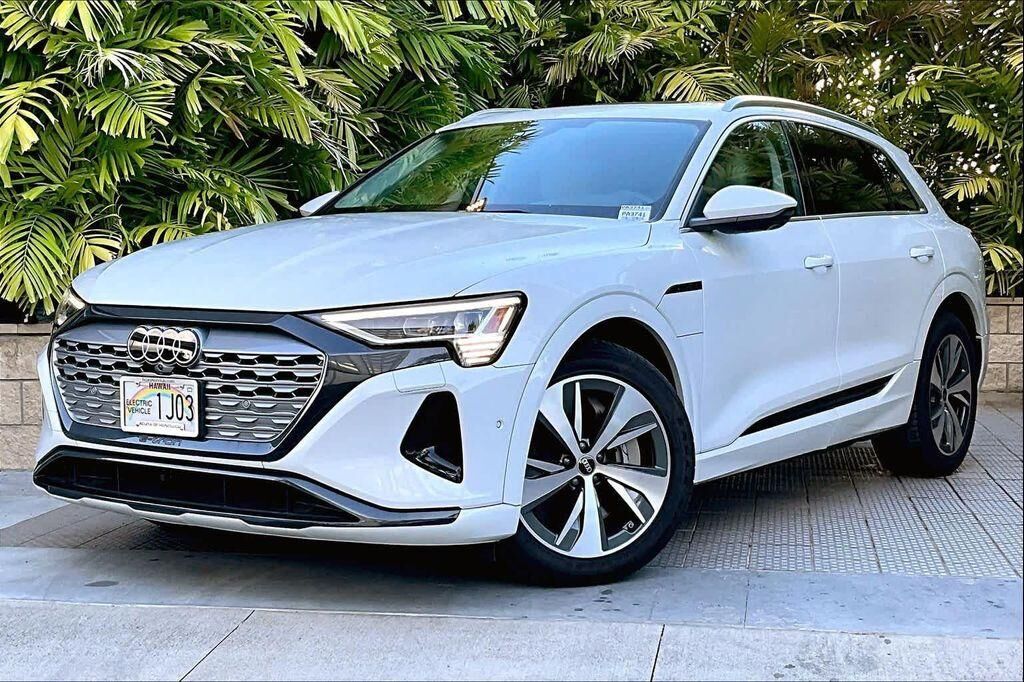 2024 Audi Q8 e-tron