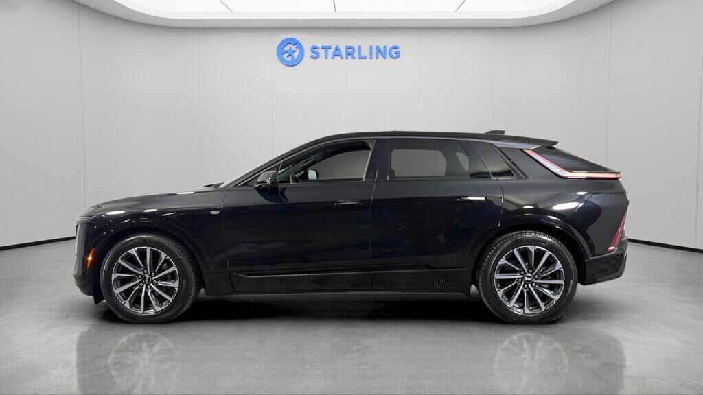 2024 Cadillac LYRIQ Sport