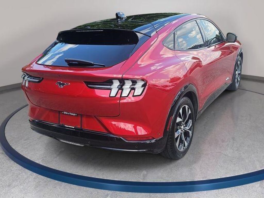 2022 Ford Mustang Mach-E