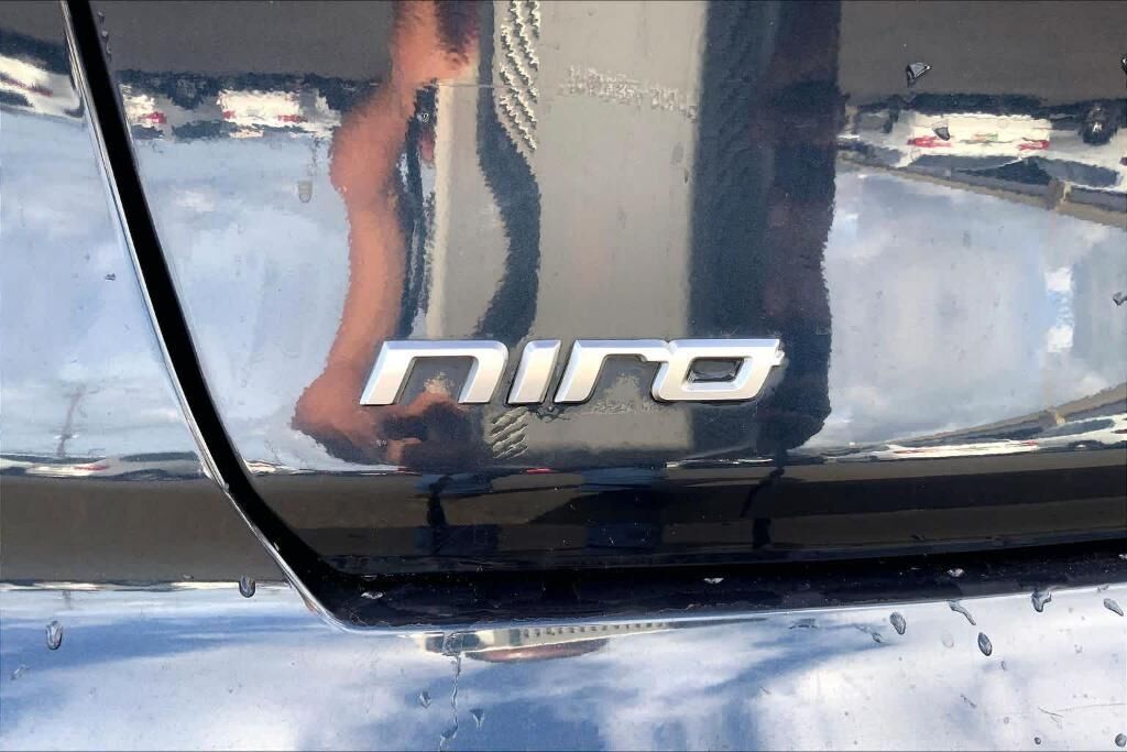 undefined. Enlarge image 7