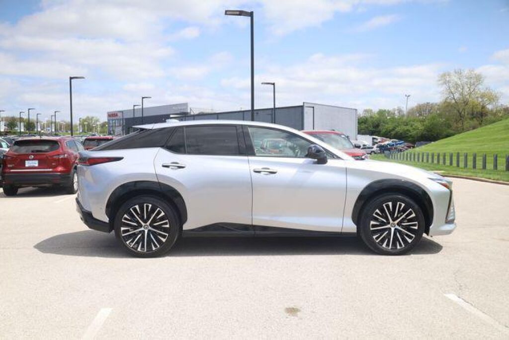 2023 Lexus RZ 450e