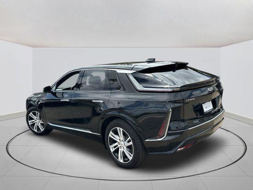 2024 Cadillac LYRIQ
