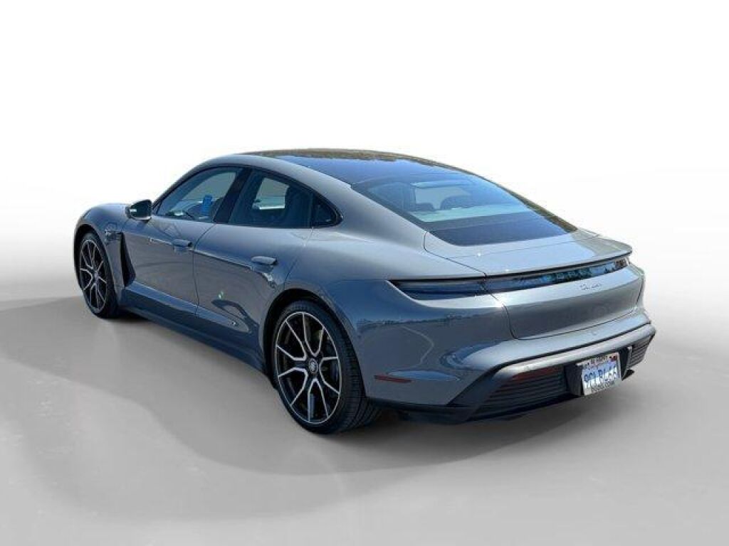 2022 Porsche Taycan