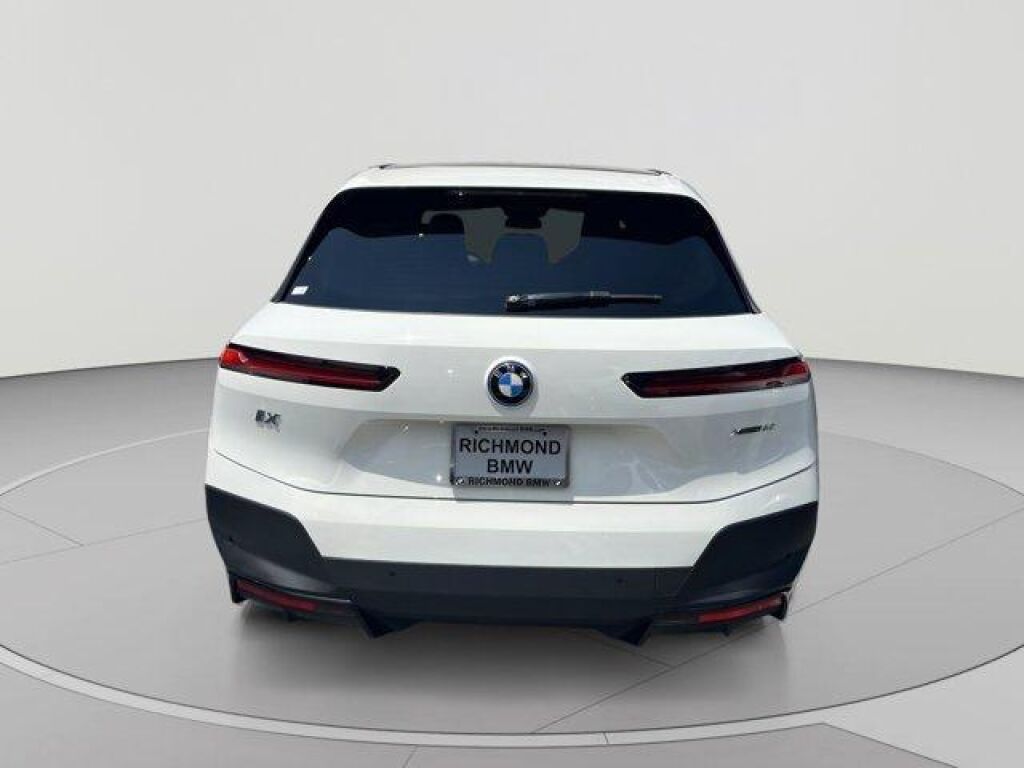2024 BMW iX