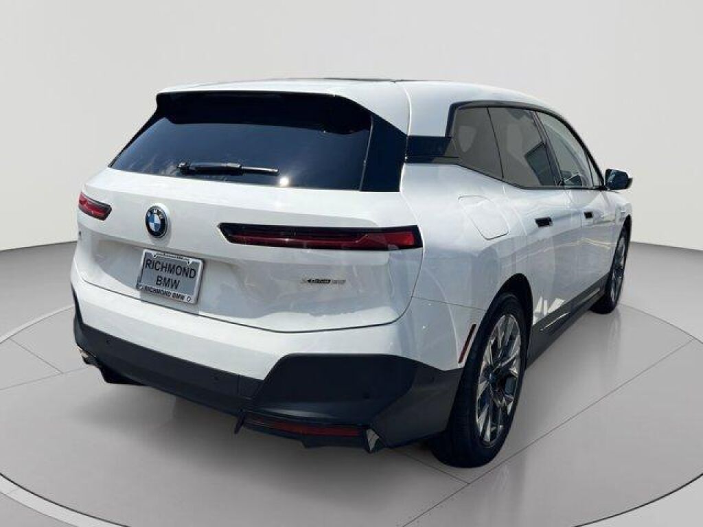 2024 BMW iX