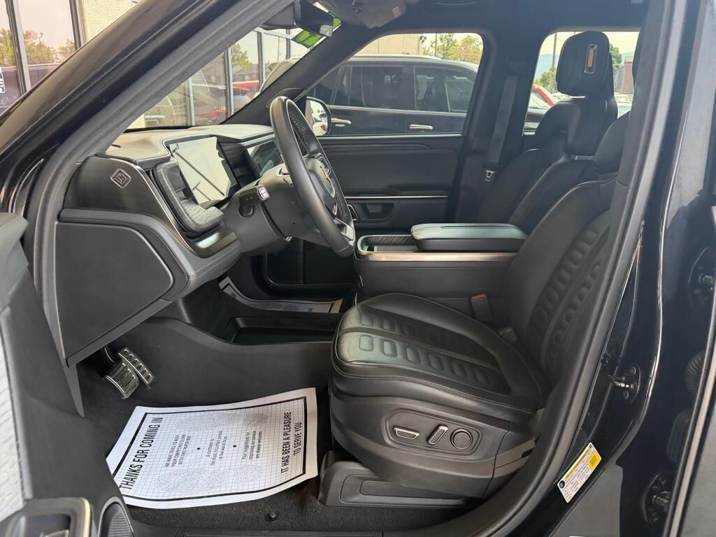 2023 Rivian R1S