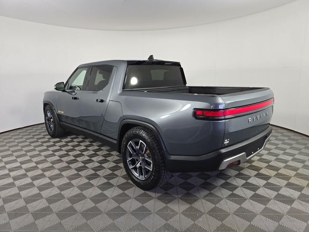 2024 Rivian R1T