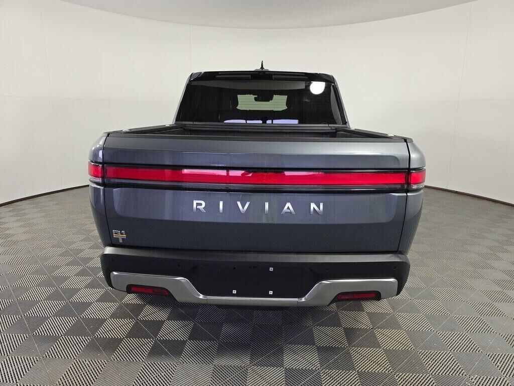 2024 Rivian R1T