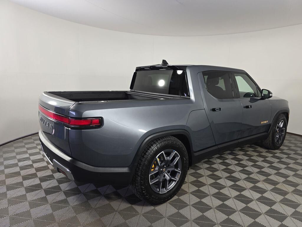 2024 Rivian R1T