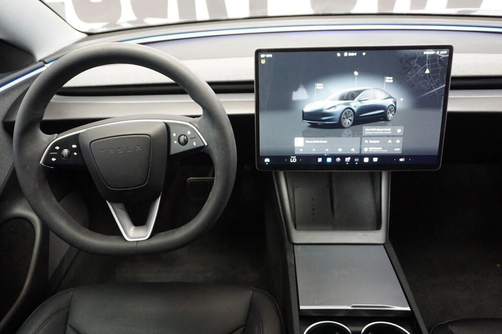 undefined. Enlarge image 23