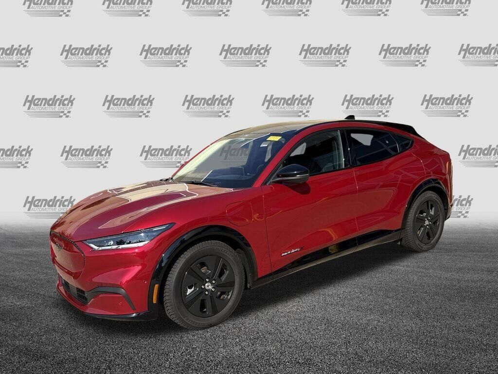 2022 Ford Mustang Mach-E