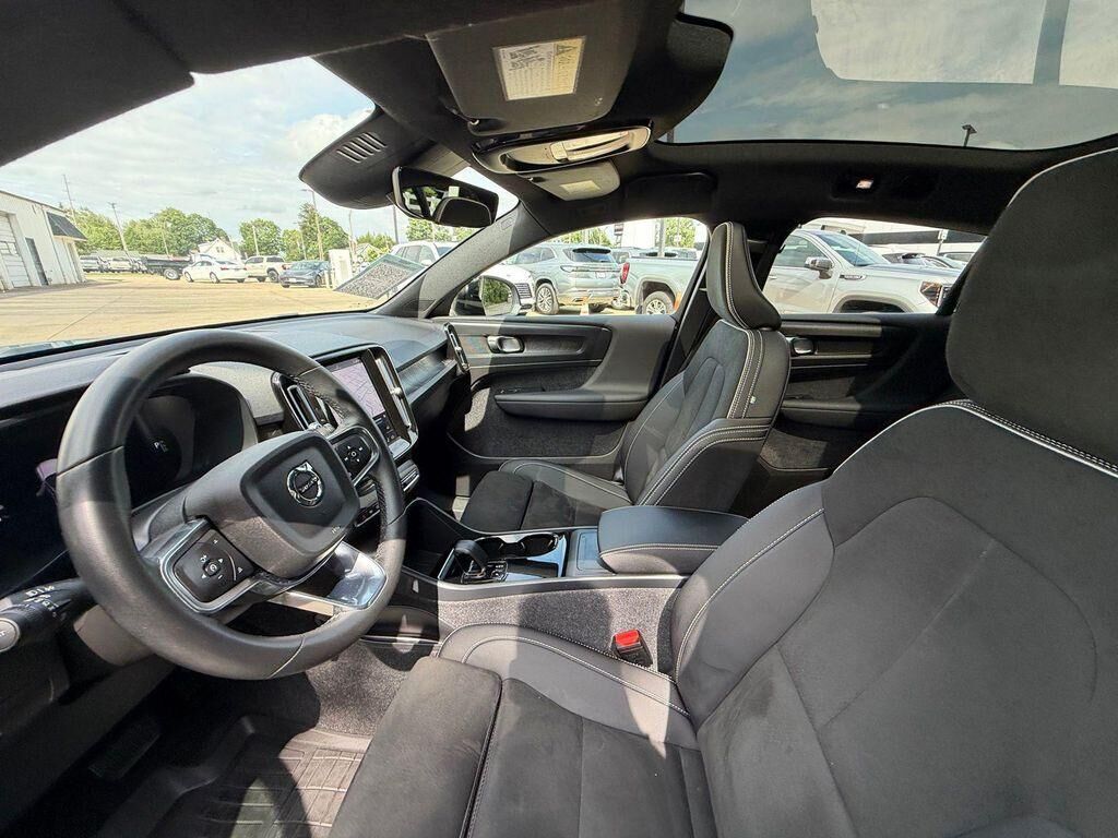 2023 Volvo C40 Recharge Pure Electric