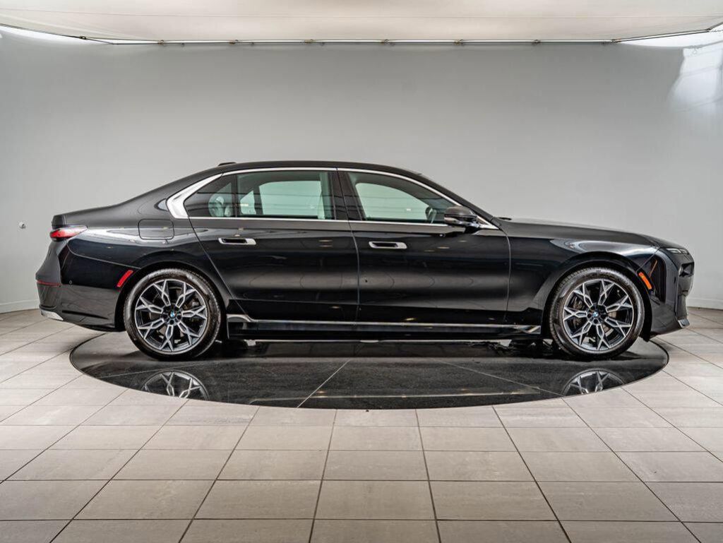 2024 BMW i7 in Wichita, KS