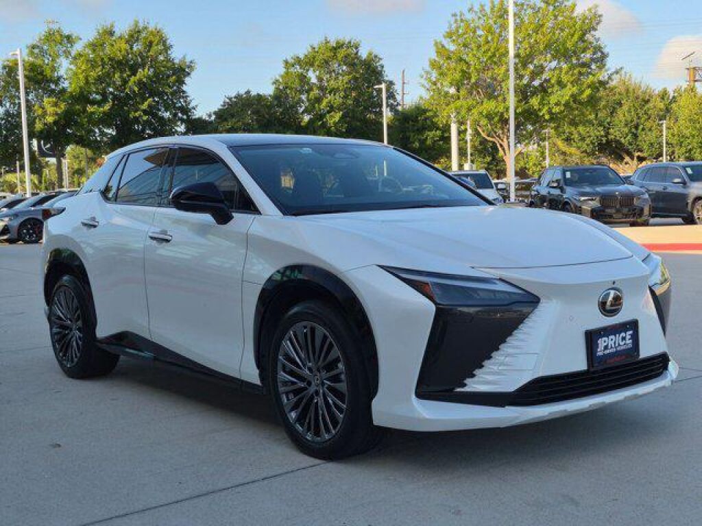 2023 Lexus RZ