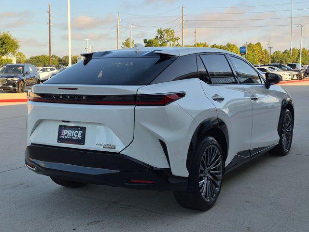 2023 Lexus RZ