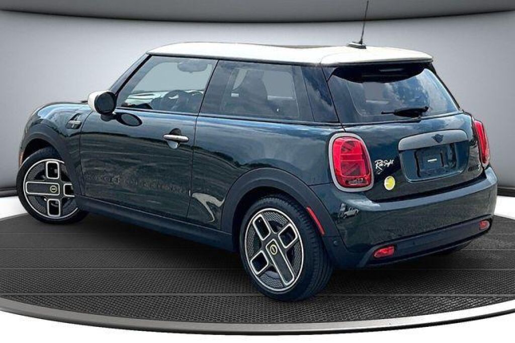 2023 MINI Hardtop