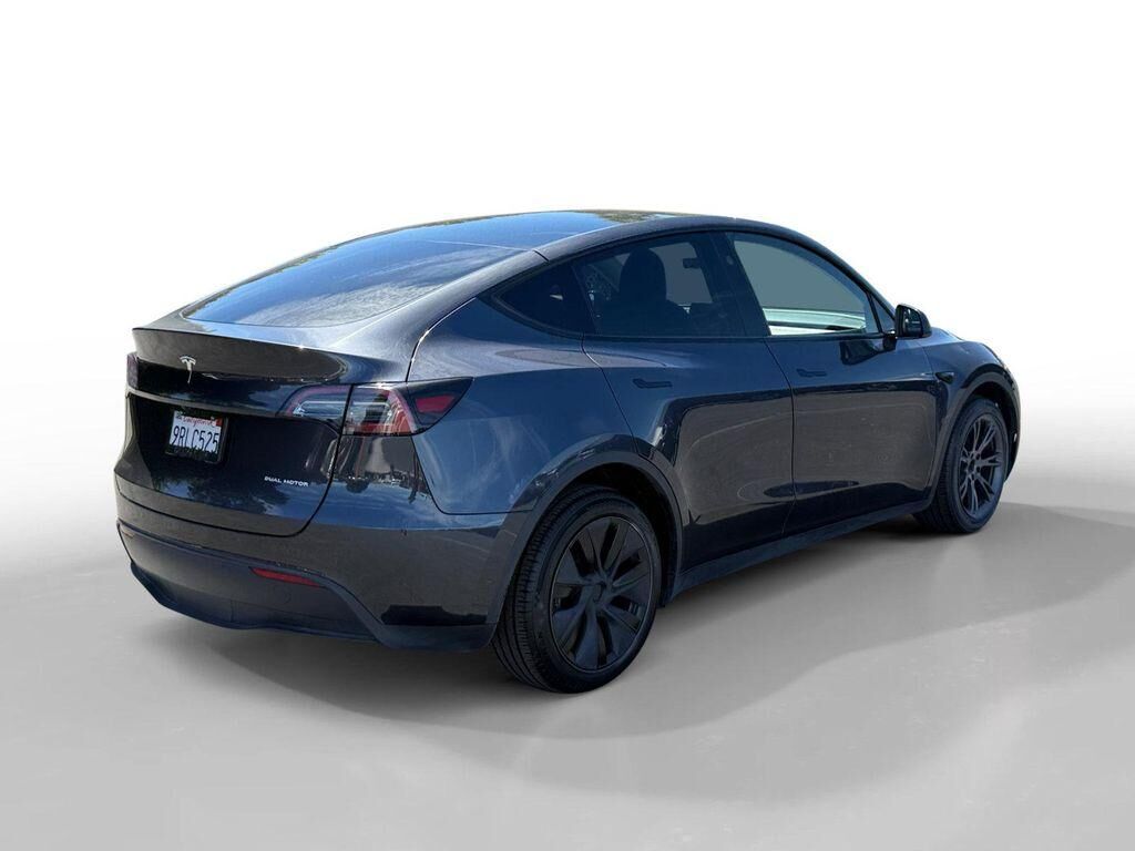 2025 Tesla Model Y