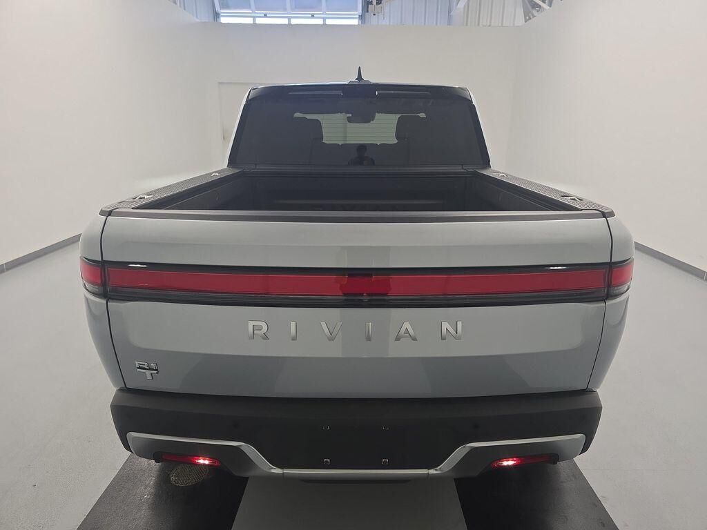 2024 Rivian R1T