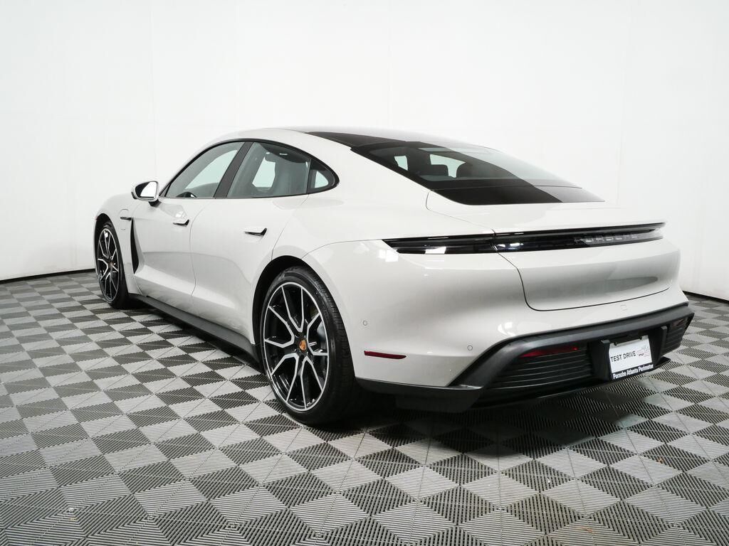 2026 Porsche Taycan