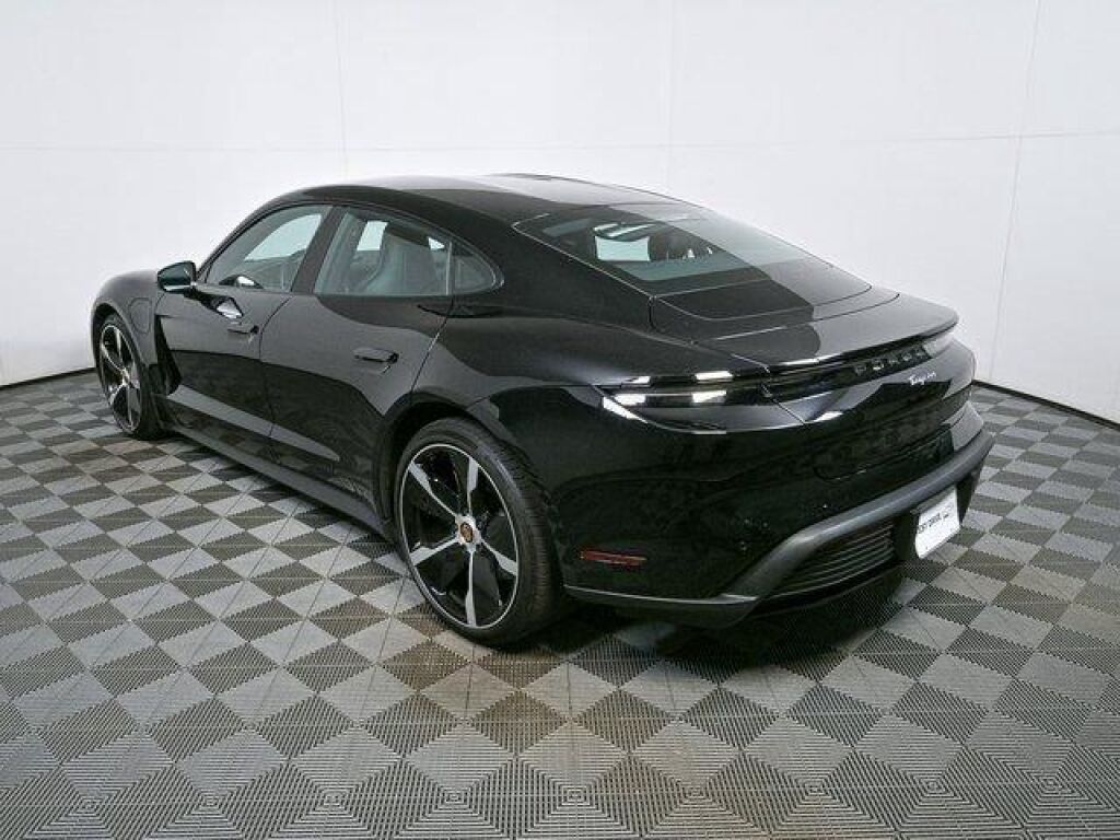 2024 Porsche Taycan