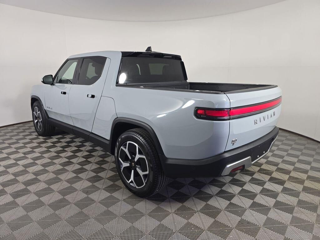 2024 Rivian R1T