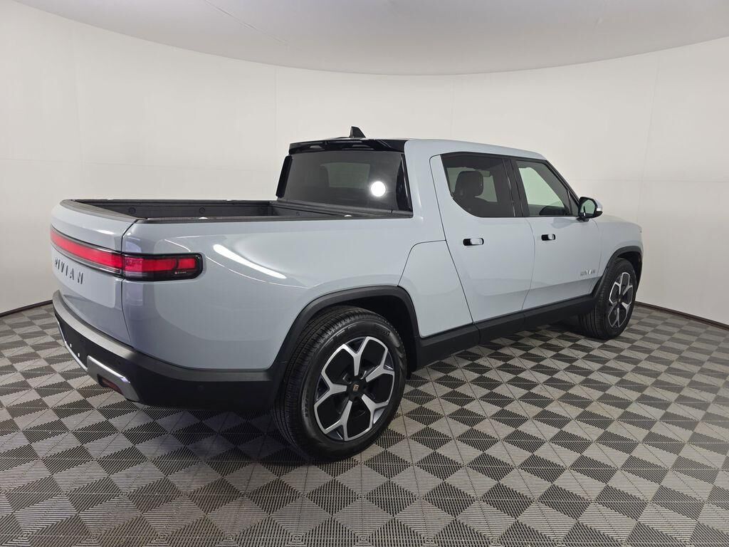 2024 Rivian R1T