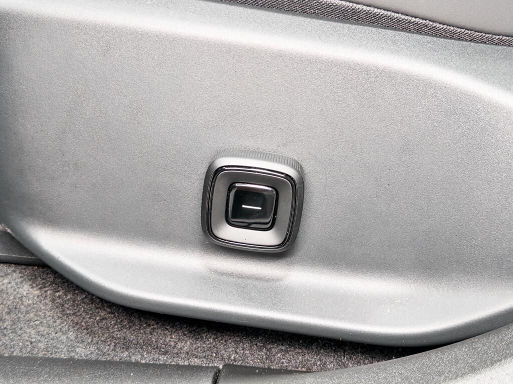 undefined. Enlarge image 7